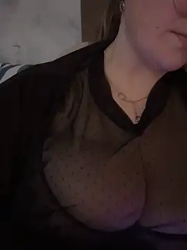 Snapshot of Curvy__Goddess chatting on 10-25-25, 05:08 Curvy  Goddess online show from 10-25-25, 05:08
