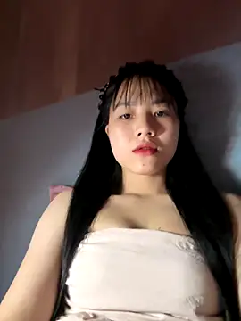 Leaf-Tgu online show from 10-28-25, 04:38