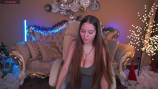 QueenEvieX online show from 12-16-25, 07:13