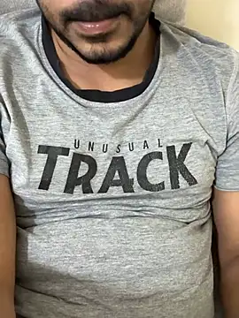 Handsome8677 online show from 01-09-26, 10:55