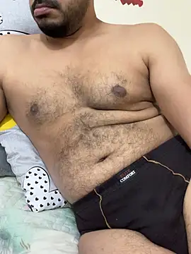 Handsome8677 online show from 02-02-26, 09:41