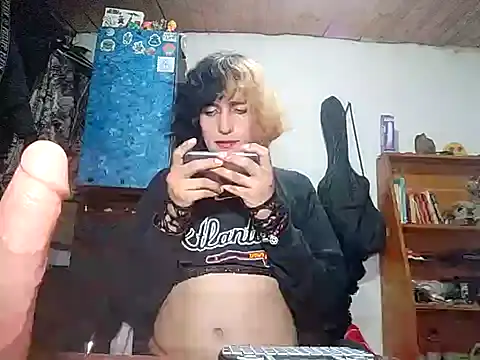 Maki Morningstar online show from 02-20-26, 10:54