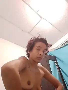 Snapshot of Teressa_Love chatting on 10-27-25, 10:08 Teressa Love online show from 10-27-25, 10:08