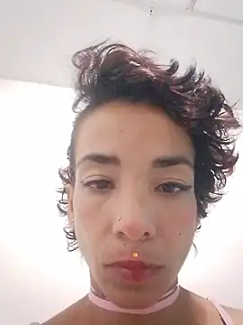 Snapshot of Teressa_Love chatting on 10-28-25, 10:41 Teressa Love online show from 10-28-25, 10:41