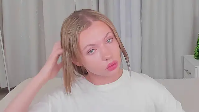 Keit princess online show from 12-19-25, 07:48