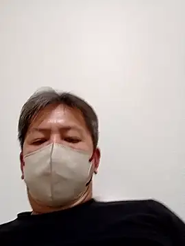 Snapshot of banaban87 chatting on 03-25-26, 11:49 banaban87 online show from 03-25-26, 11:49