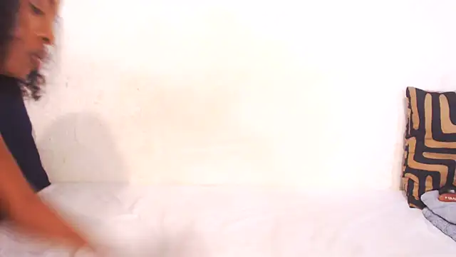 Snapshot of TallEbonyBabe chatting on 02-20-26, 06:26 TallEbonyBabe online show from 02-20-26, 06:26