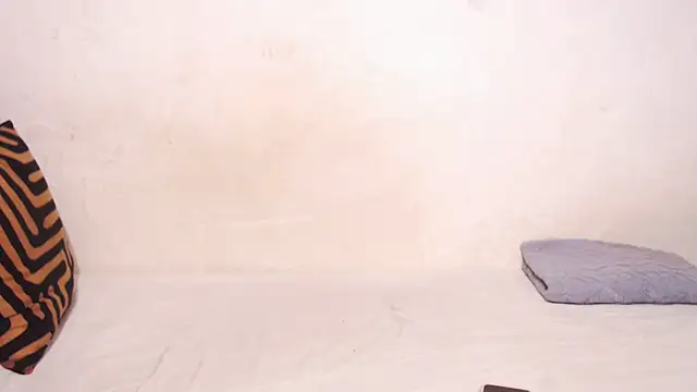 Snapshot of TallEbonyBabe chatting on 02-22-26, 02:56 TallEbonyBabe online show from 02-22-26, 02:56