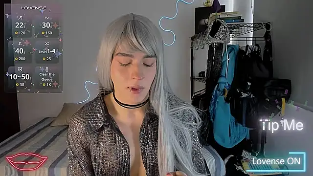 Snapshot of Lyric_Mirage chatting on 11-05-25, 04:18 Lyric Mirage online show from 11-05-25, 04:18