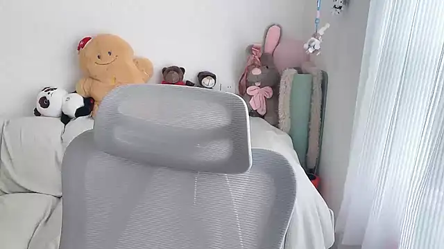 Snapshot of lsevenlll chatting on 05-06-26, 02:08 lsevenlll online show from 05-06-26, 02:08