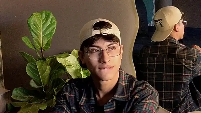 Aaron Eze online show from 11-23-25, 08:52