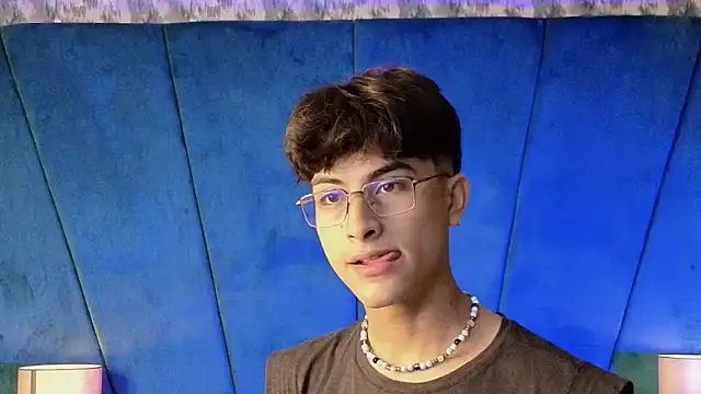 Aaron Eze online show from 11-27-25, 09:17