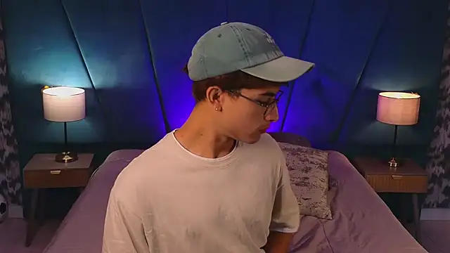 Aaron Eze online show from 07-19-26, 12:09