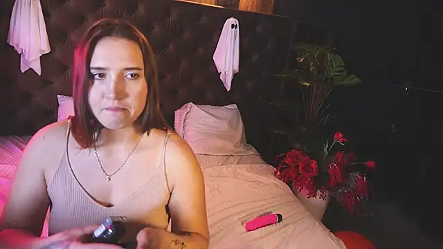 AmiraChase online show from 10-27-25, 01:37