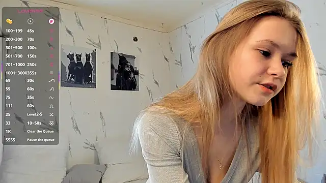 SophieRayne online show from 02-07-26, 01:48