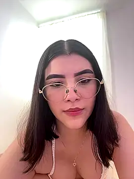 Julietalcl online show from 10-25-25, 09:09