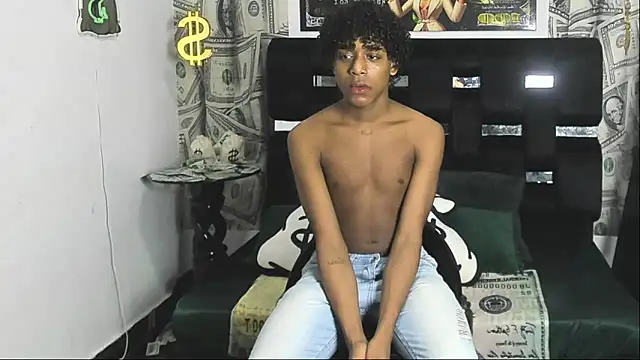 Latin Femboy13 online show from 10-19-25, 08:31