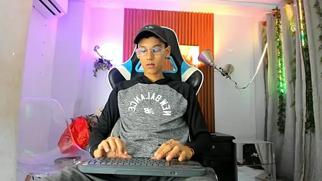 AQUARIUS x online show from 10-17-25, 11:24