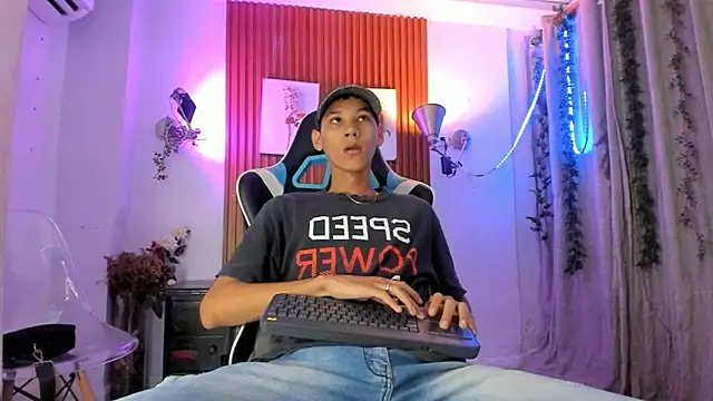 AQUARIUS x online show from 11-08-25, 11:21