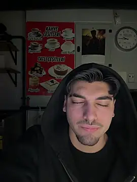 Snapshot of emir343475 chatting on 02-03-26, 06:46 emir343475 online show from 02-03-26, 06:46