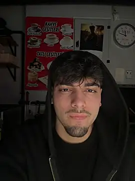 Snapshot of emir343475 chatting on 02-13-26, 08:49 emir343475 online show from 02-13-26, 08:49