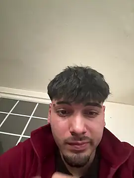 Snapshot of emir343475 chatting on 02-15-26, 02:36 emir343475 online show from 02-15-26, 02:36