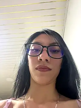 Swet scarlet online show from 11-03-25, 03:41