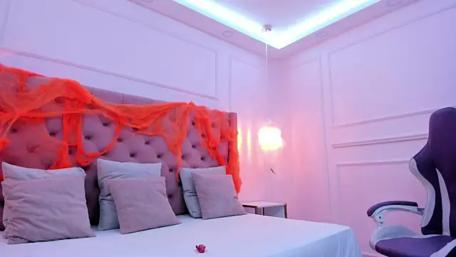 Snapshot of _hanna_bakerr_ chatting on 10-30-25, 01:29  hanna bakerr  online show from 10-30-25, 01:29