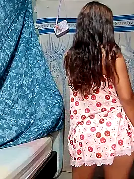 Snapshot of _sexylove chatting on 10-19-25, 02:56 sexylove online show from 10-19-25, 02:56