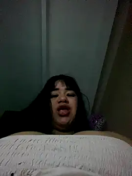 Snapshot of bigboobs-antonela chatting on 10-17-25, 02:04 bigboobs-antonela online show from 10-17-25, 02:04