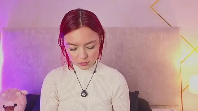 Martinaa Garcia online show from 07-06-26, 07:49