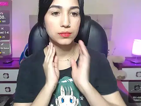 gabyy cute  online show from 11-18-25, 11:15