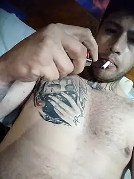 Snapshot of Links013 chatting on 10-31-25, 06:03 Links013 online show from 10-31-25, 06:03