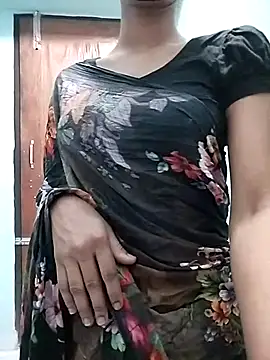 Snapshot of Ratri-Biswas chatting on 04-22-26, 05:25 Ratri-Biswas online show from 04-22-26, 05:25