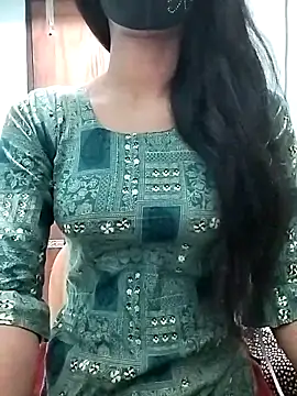 Snapshot of Ratri-Biswas chatting on 04-28-26, 03:06 Ratri-Biswas online show from 04-28-26, 03:06