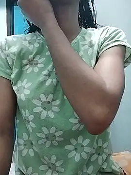 Snapshot of Ratri-Biswas chatting on 05-19-26, 04:08 Ratri-Biswas online show from 05-19-26, 04:08