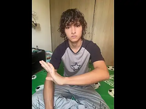 JoelnClouds online show from 05-20-26, 05:08