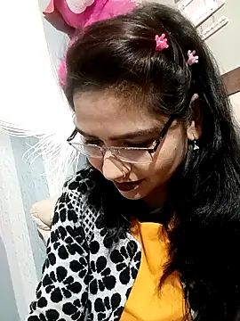 Vanshika1432 online show from 12-20-25, 04:52