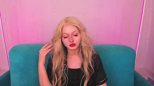 AlessaKiss online show from 11-13-25, 08:57