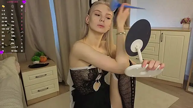 Sunshine agata online show from 11-18-25, 04:39