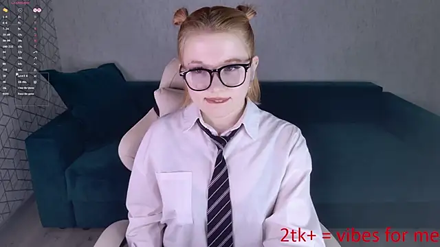 Snapshot of NayaValen chatting on 06-19-26, 04:22 NayaValen online show from 06-19-26, 04:22