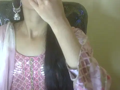Snapshot of Shezi_N chatting on 10-22-25, 02:23 Shezi N online show from 10-22-25, 02:23