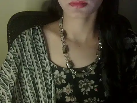 Shezi N online show from 12-18-25, 02:34