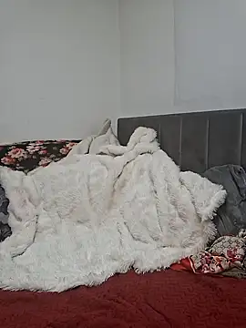 Snapshot of Your_Desires07 chatting on 02-10-26, 08:35 Your Desires07 online show from 02-10-26, 08:35