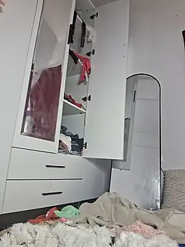 Snapshot of Your_Desires07 chatting on 02-19-26, 03:57 Your Desires07 online show from 02-19-26, 03:57