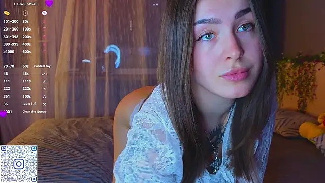 Snapshot of TinyMollys chatting on 02-13-26, 04:58 TinyMollys online show from 02-13-26, 04:58