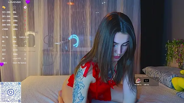 Snapshot of TinyMollys chatting on 02-14-26, 04:59 TinyMollys online show from 02-14-26, 04:59