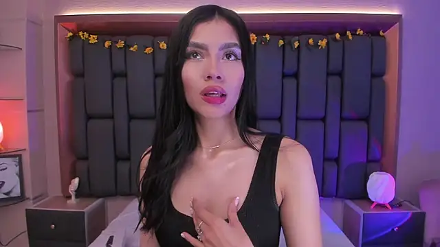 TanyaBello online show from 11-18-25, 02:21