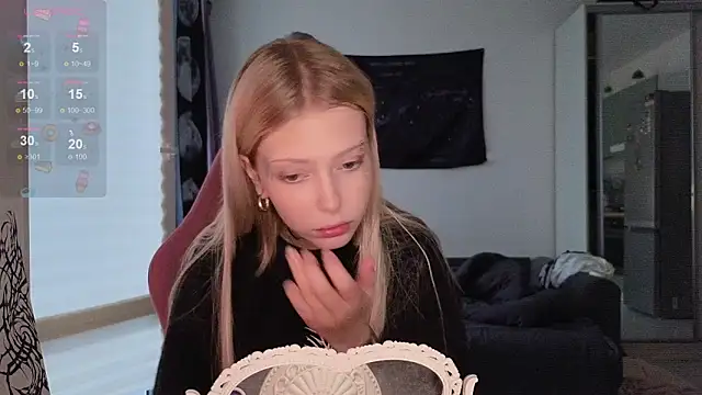 eliza saddcat online show from 10-31-25, 12:39