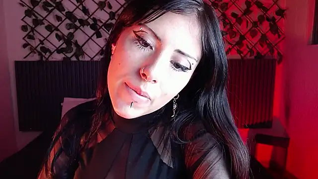 Snapshot of Dark_Niight_ chatting on 04-10-26, 12:43 Dark Niight online show from 04-10-26, 12:43
